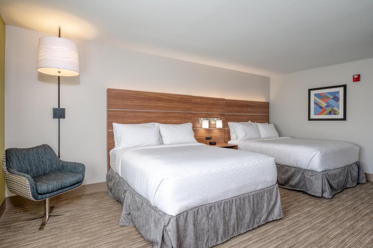 Holiday Inn Express Hotel & Suites Thornburg-S. Fredericksburg By Ihg Eksteriør bilde
