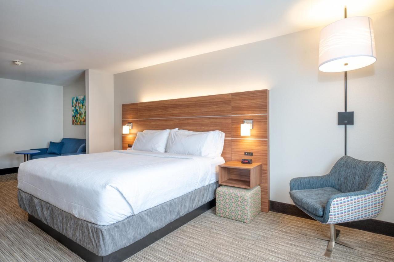 Holiday Inn Express Hotel & Suites Thornburg-S. Fredericksburg By Ihg Eksteriør bilde