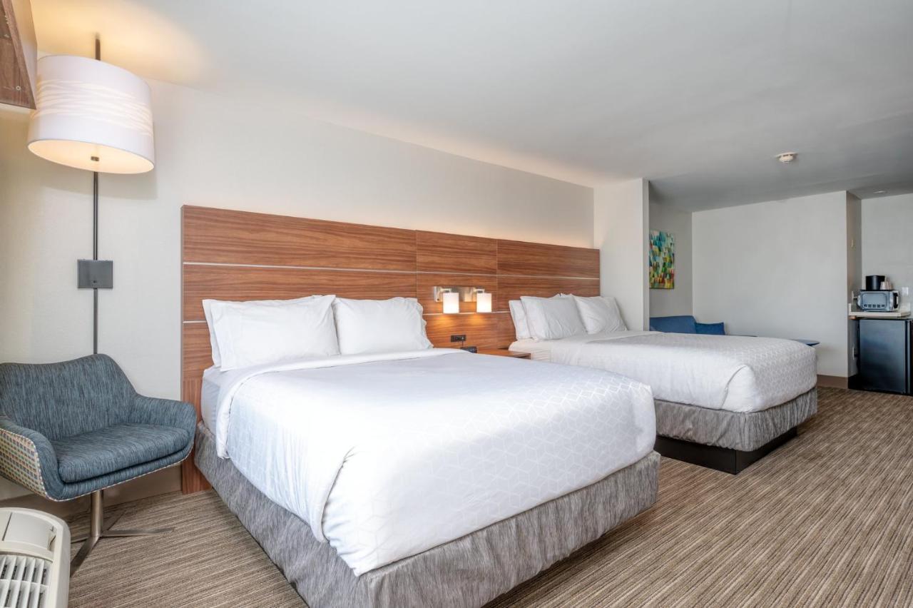 Holiday Inn Express Hotel & Suites Thornburg-S. Fredericksburg By Ihg Eksteriør bilde