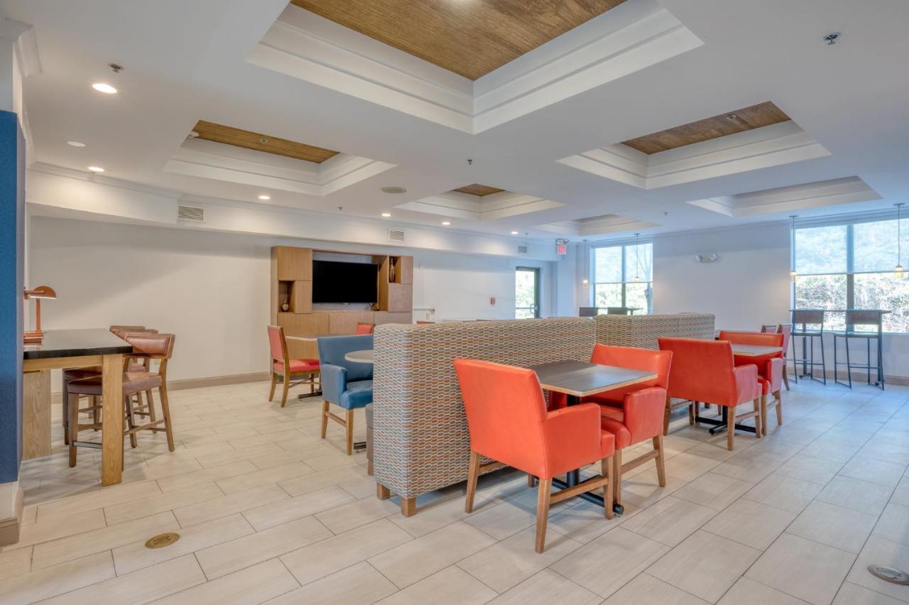 Holiday Inn Express Hotel & Suites Thornburg-S. Fredericksburg By Ihg Eksteriør bilde