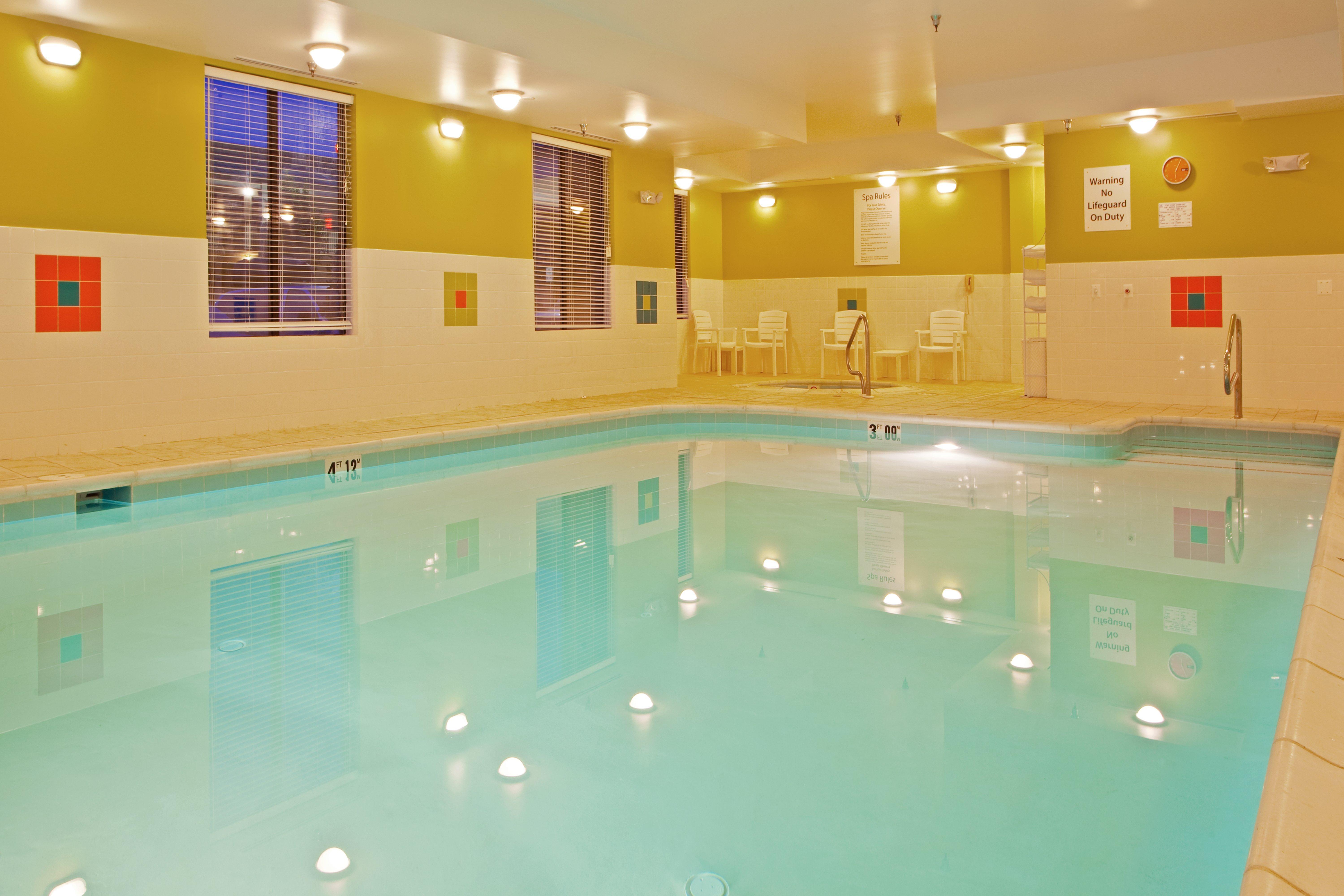 Holiday Inn Express Hotel & Suites Thornburg-S. Fredericksburg By Ihg Eksteriør bilde