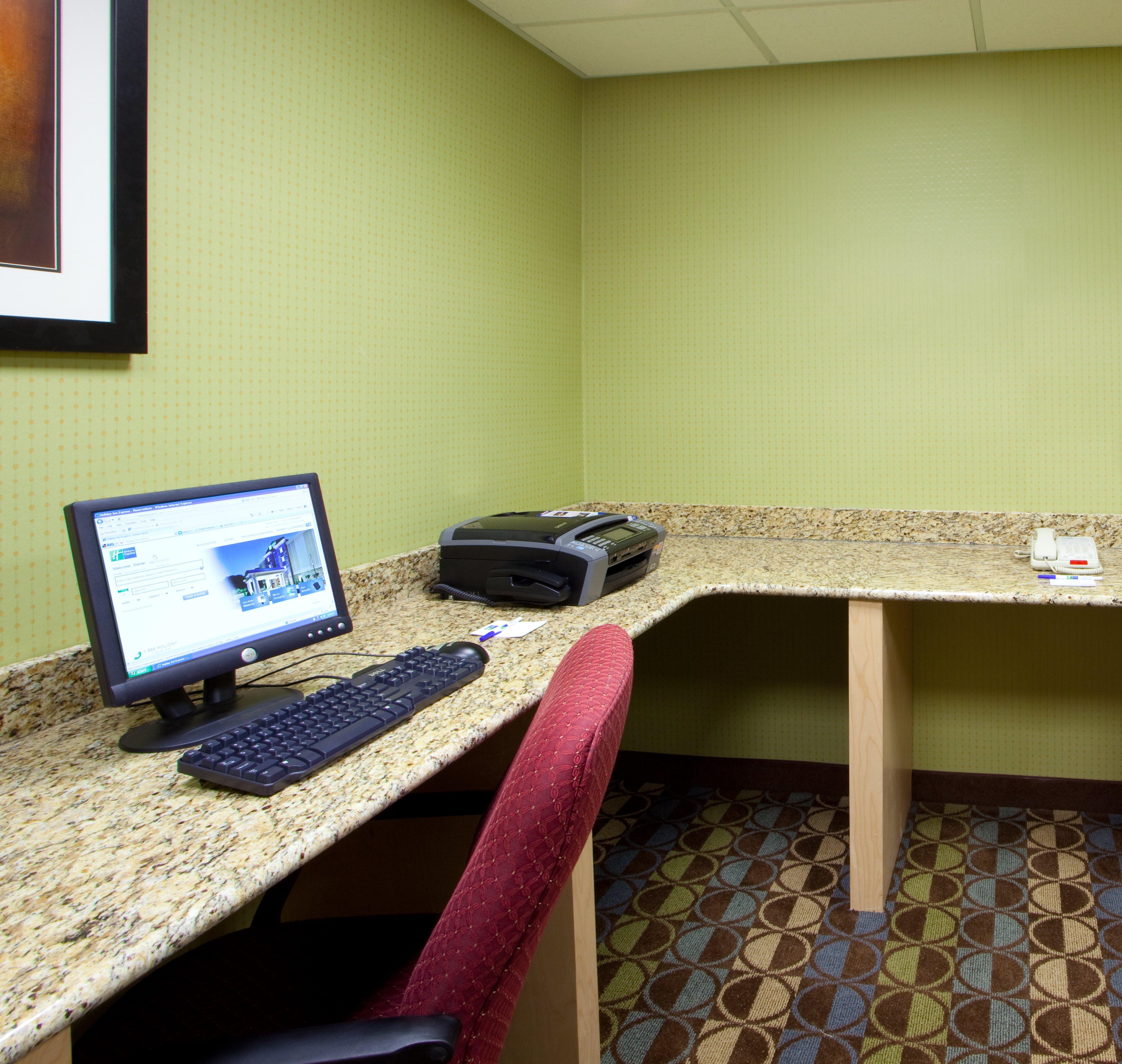 Holiday Inn Express Hotel & Suites Thornburg-S. Fredericksburg By Ihg Eksteriør bilde