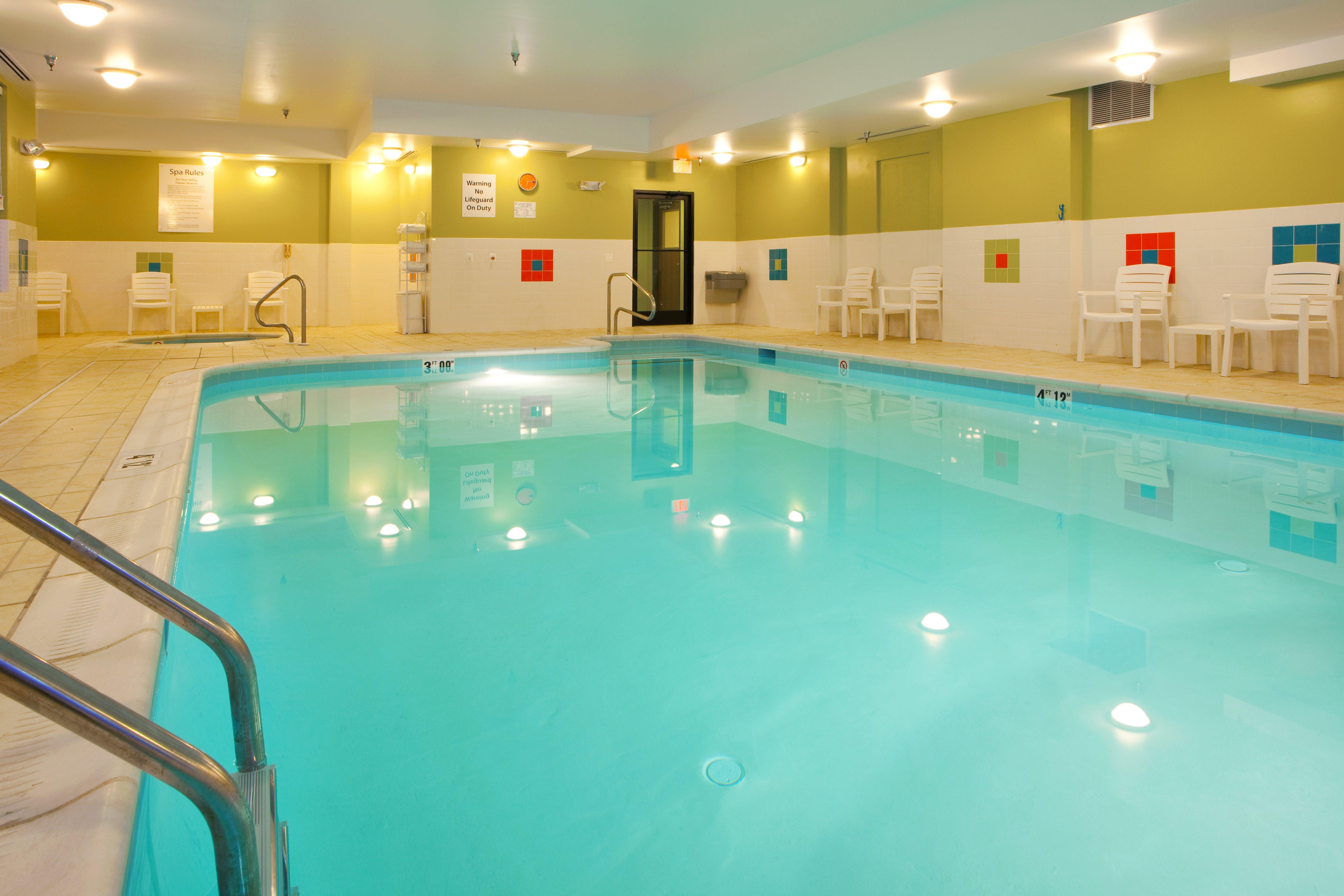 Holiday Inn Express Hotel & Suites Thornburg-S. Fredericksburg By Ihg Eksteriør bilde